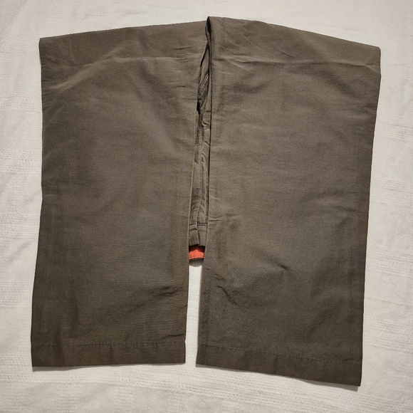 Gap men's size 30 x 30 dark green hiking style pants, 5 pockets, VGUC - Picture 6 of 10